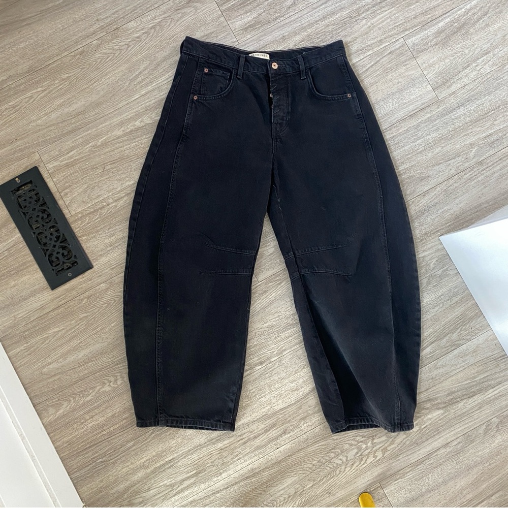 Free people arc horseshoe jeans - new!